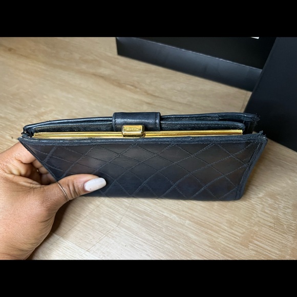 *****SOLD******Chanel vintage lambskin - Picture 8 of 13